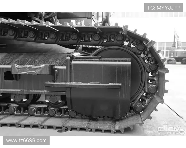 挖掘机导向轮偏磨原因及校正